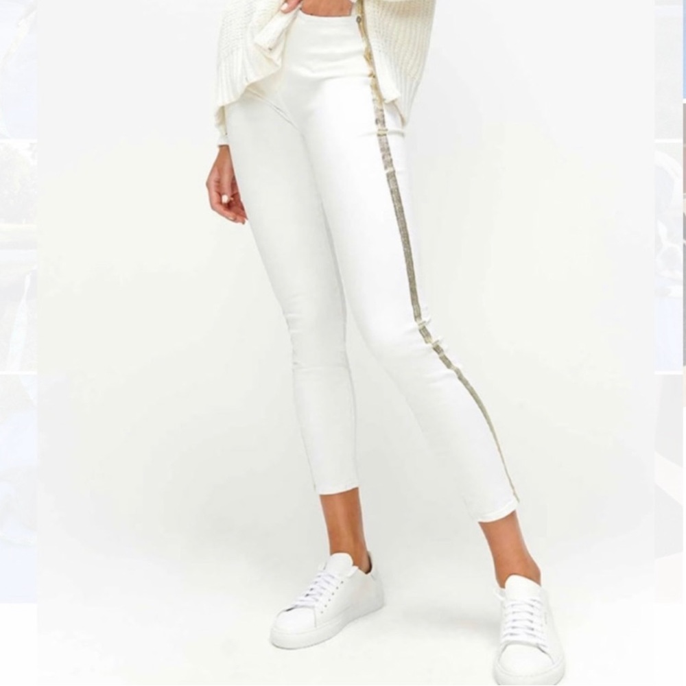 7 for all Mankind jean with gold stripe